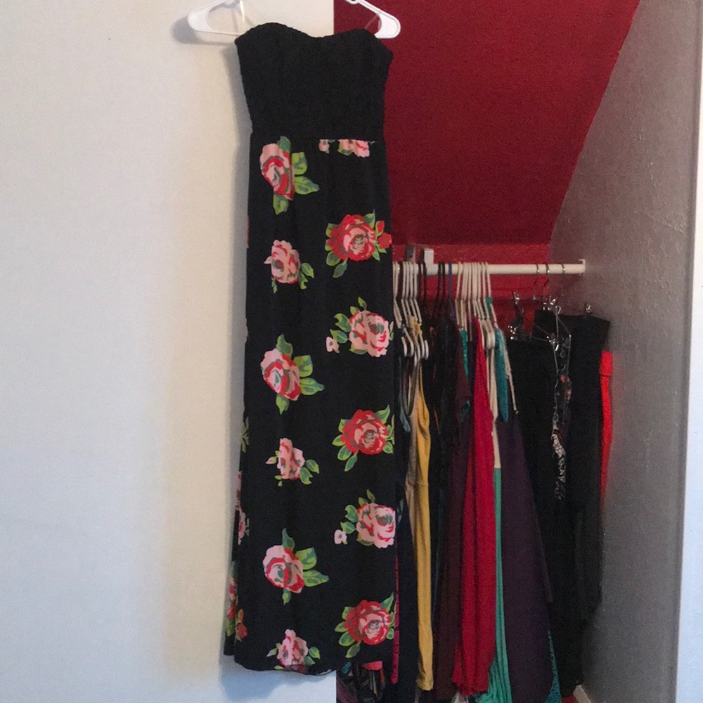 Strapless dress